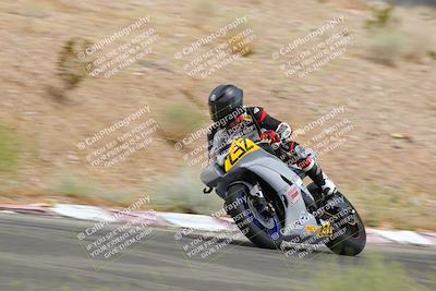 media/Jun-04-2022-WERA (Sat) [[b852bbbd55]]/Race 8 Superbike Expert Novice V7 HW/